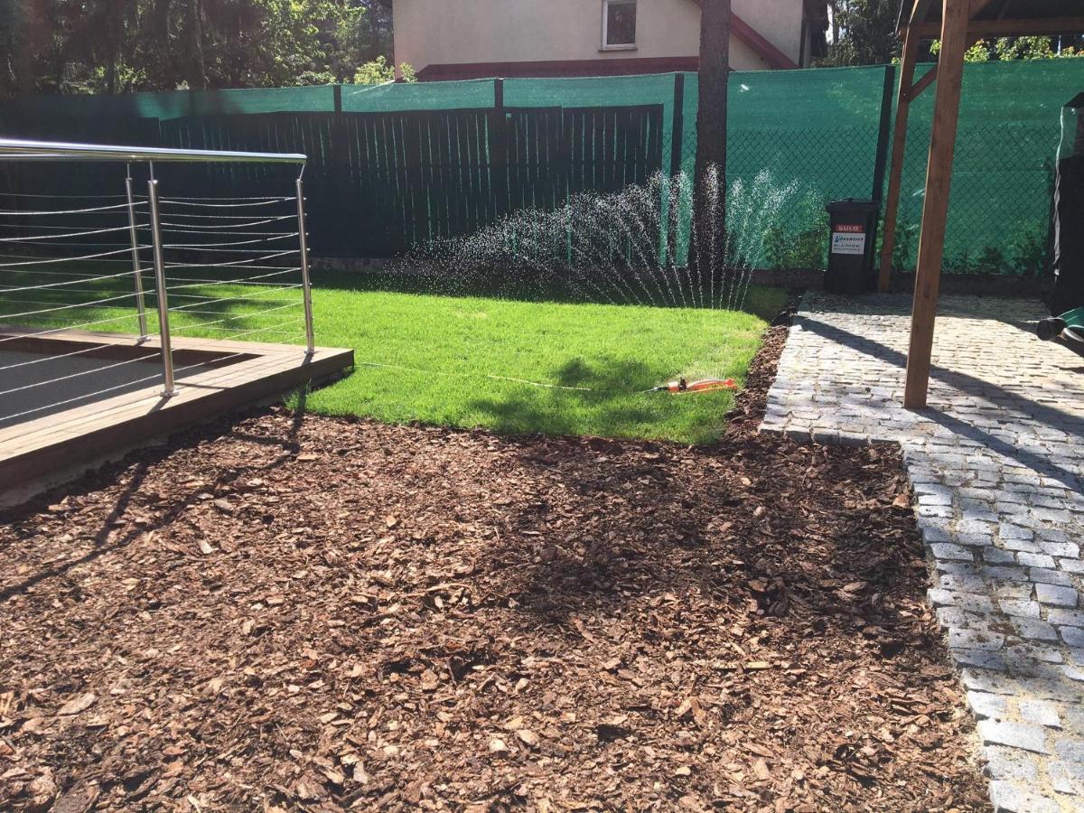 Luksusowy Pod Lasem, -shared Garden, Sauna, Wood Hot Tub! Hot Tub Seasonal! Apartment Otwock